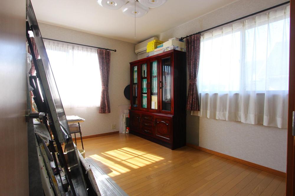 Non-living room. Indoor (September 2013) Shooting