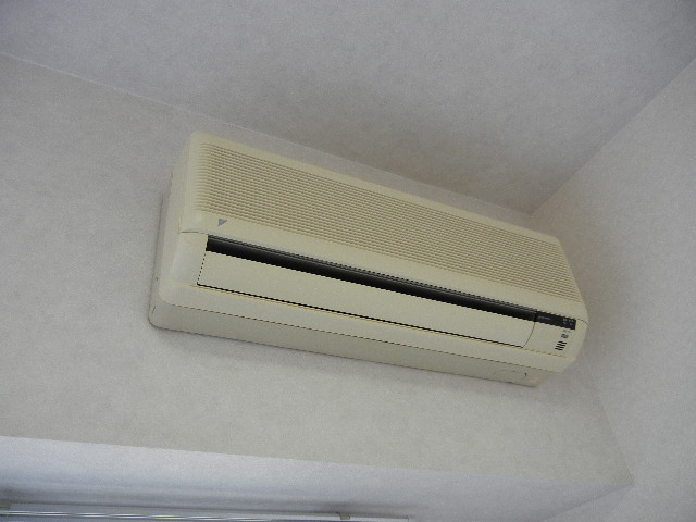 Other Equipment. Air conditioning 1 groups with!