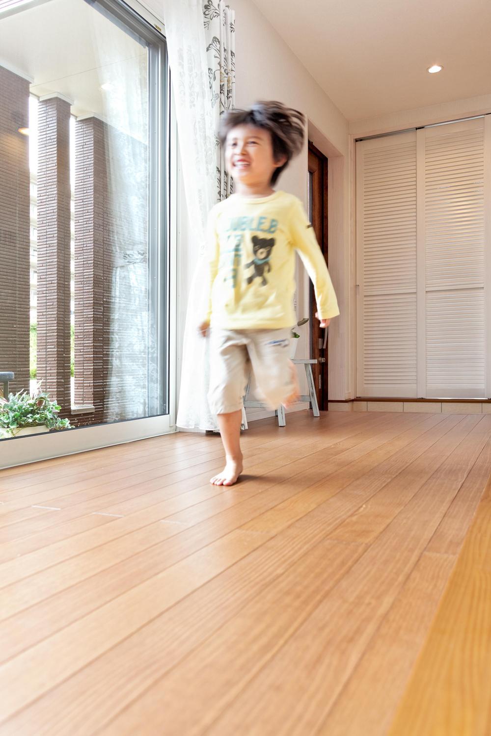 Building plan example (introspection photo). Comfortable outside the double insulation house much all year round spend in the soup "Kurumu". Like a thermos, And held for a long time the indoor temperature became once comfortable. 