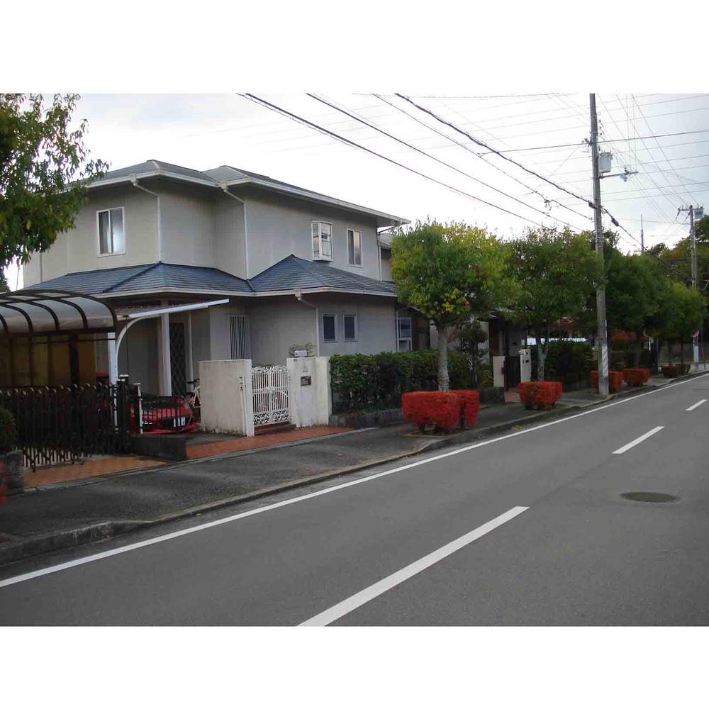 Local appearance photo. Local (12 May 2013) Shooting