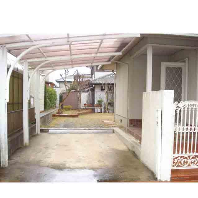 Local photos, including front road. Indoor (12 May 2013) Shooting