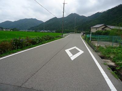 Local photos, including front road. Local (July 2013) Shooting