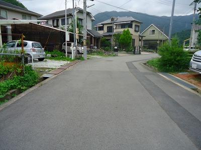 Local photos, including front road. Local (July 2013) Shooting