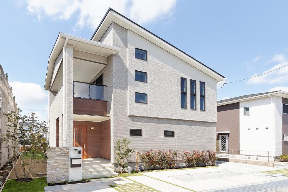 Building plan example (exterior photos)