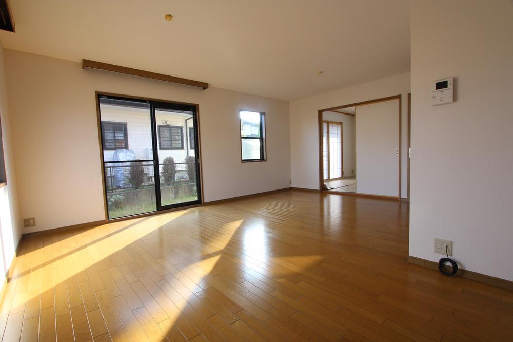 Living. Indoor (11 May 2013) Shooting