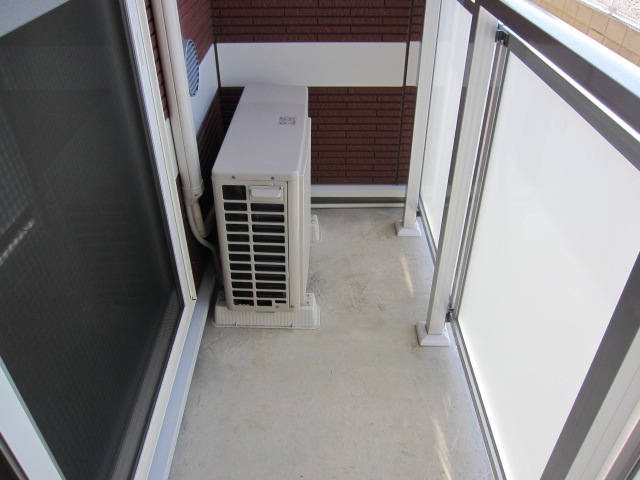 Balcony. Also spacious balcony (* ^ _ ^ *)