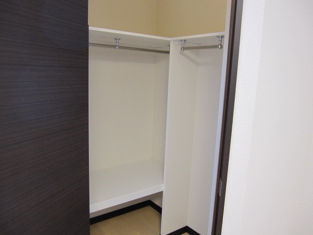 Receipt. Walk-in closet with that can store plenty!