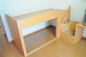 Other. Plenty of storage under the bed