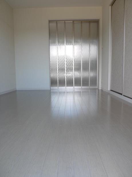 Living and room. A separate room is a reference photograph