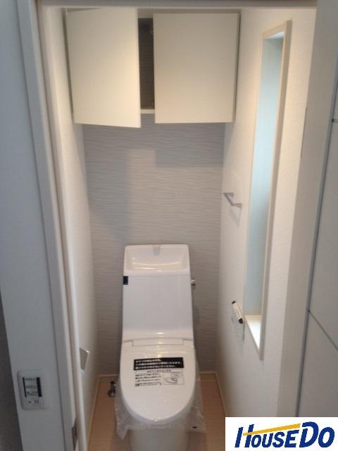 Toilet. Storage is also marked with toilet.