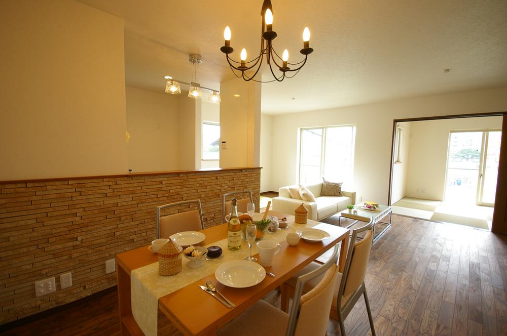 Living. Solid flooring adoption