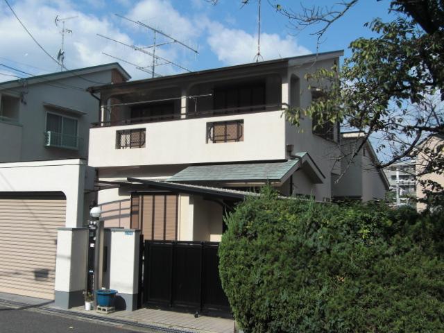 Local appearance photo. Local (10 May 2013) Shooting