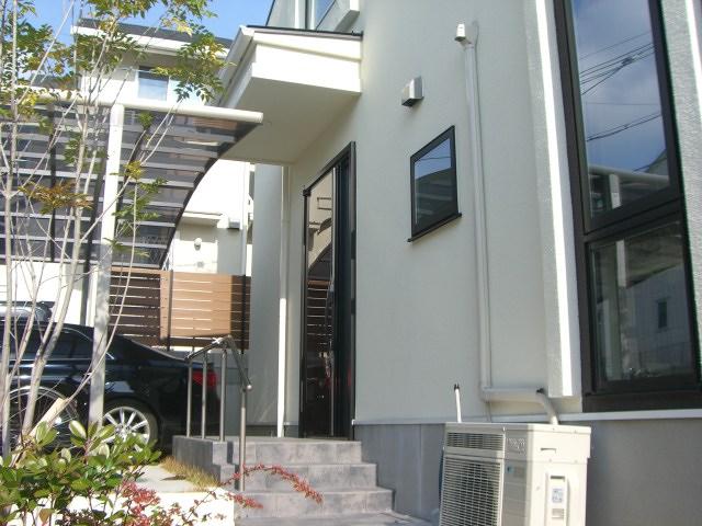 Entrance. Local (11 May 2013) Shooting