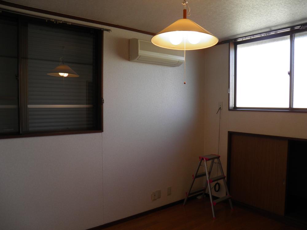 Non-living room. Indoor (11 May 2013) Shooting