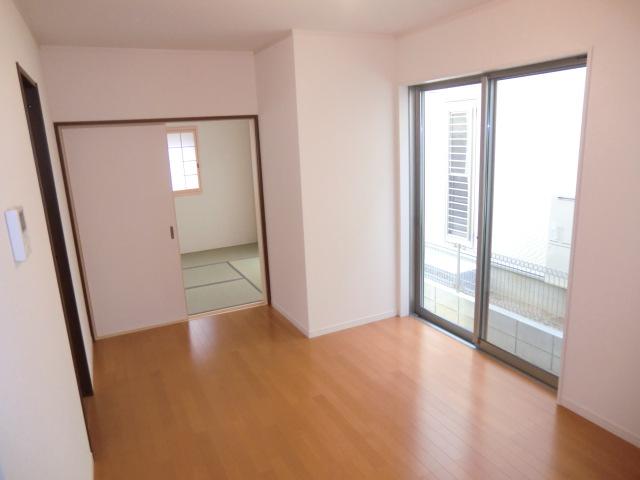 Living. Local photos (living) Unnecessary and easy care wax! 