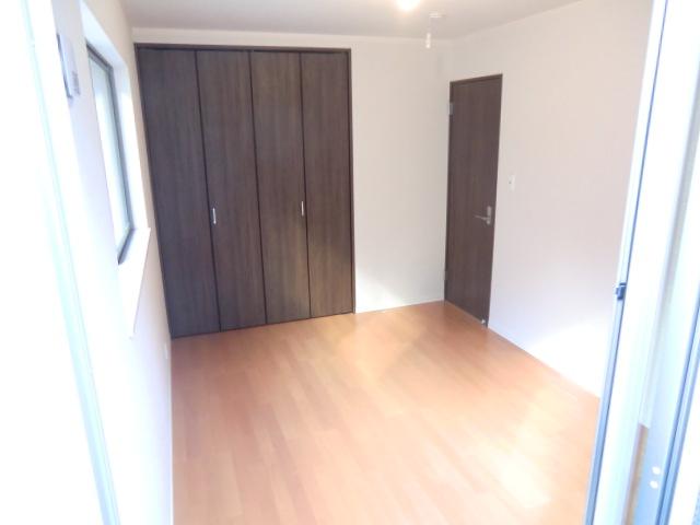 Other introspection. Local photos (Western-style)