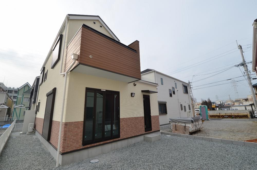 Same specifications photos (appearance). Example of construction photos of appearance