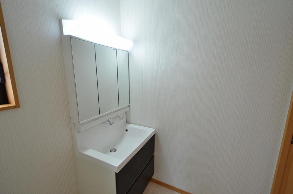 Wash basin, toilet. Washstand construction example photo