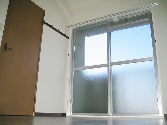 Non-living room. 3 Kaiyoshitsu