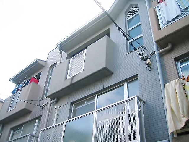 Local appearance photo. Local (12 May 2013) Shooting