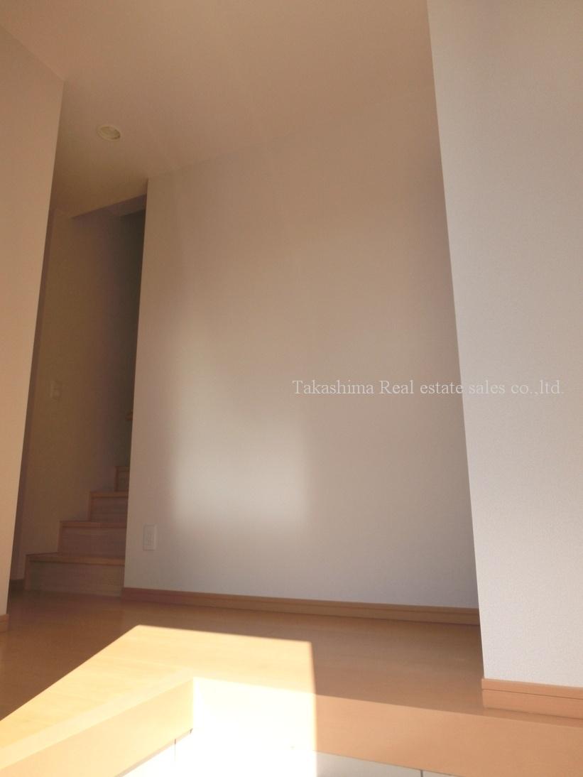 Entrance. Entrance hall is there a feeling of opening in a wide design.