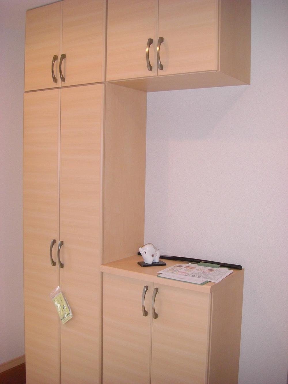 Entrance. Local (September 2013) Shooting