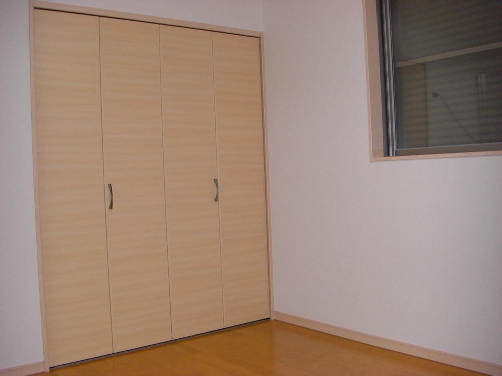 Same specifications photos (Other introspection). Same specifications