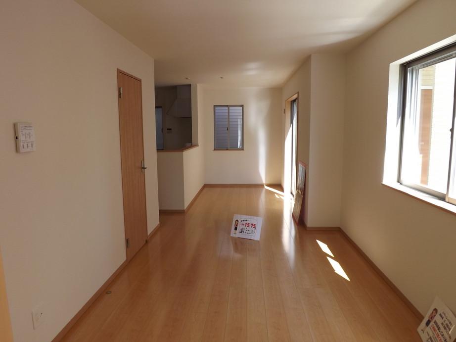 Living. Local photos (living) Unnecessary and easy care wax!