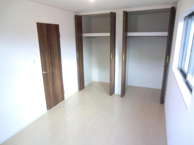 Other introspection. Local photos (Western-style)