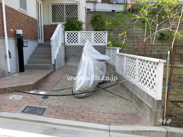 Parking lot. Local shooting