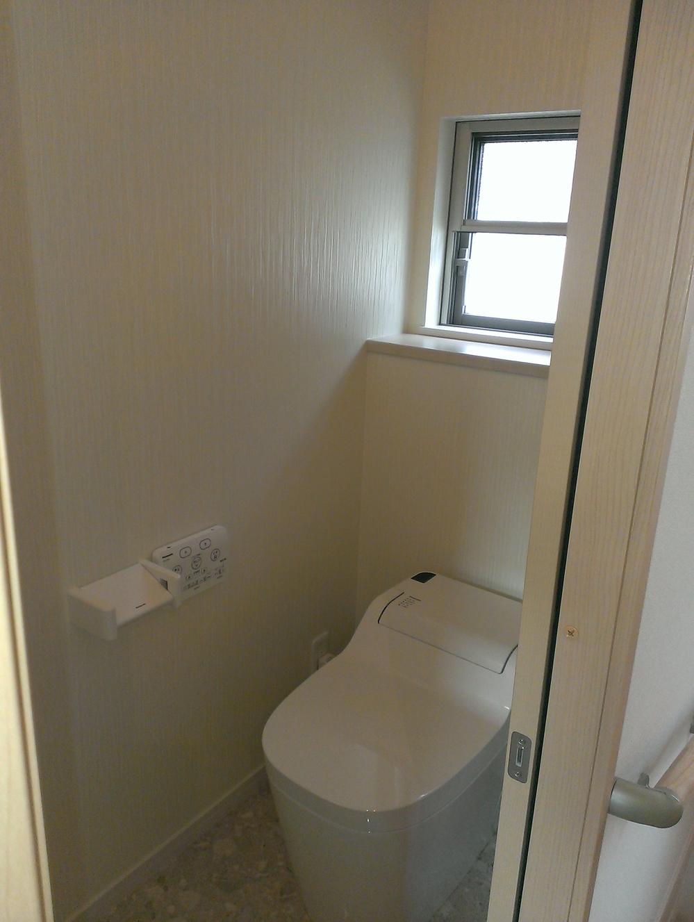 Toilet. Second floor toilet