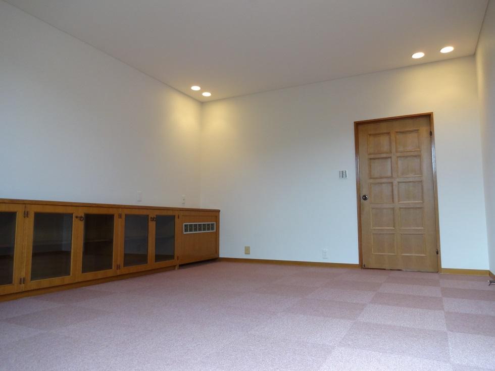 Non-living room. Western-style about 10.3 Pledge