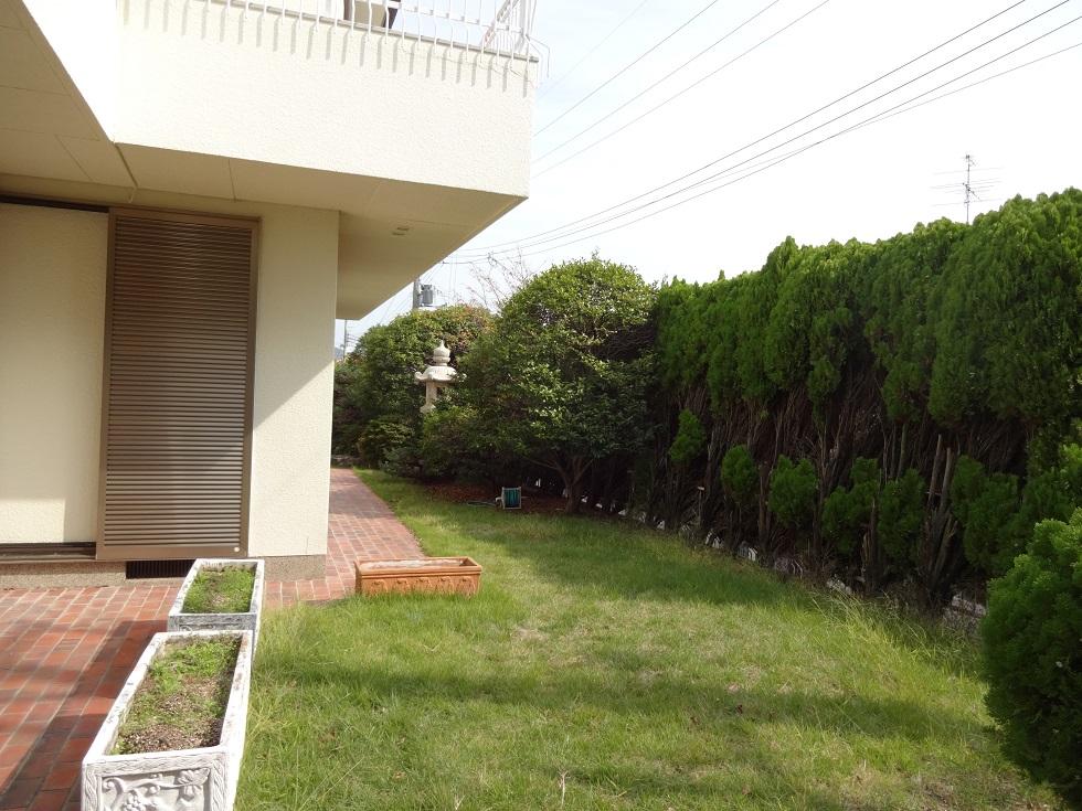 Garden. Breadth of about can barbecue