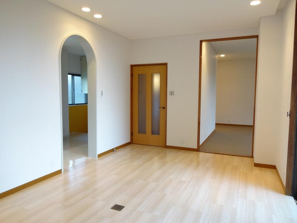 Living. About 25.4 Pledge of spacious living