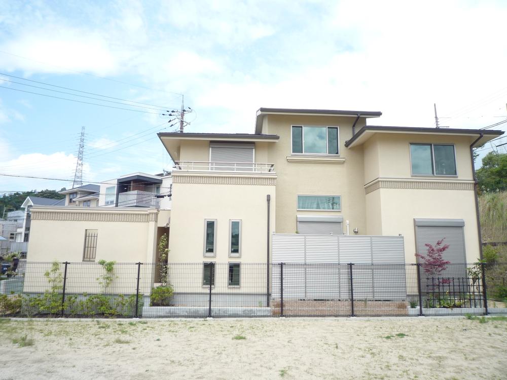 Local appearance photo