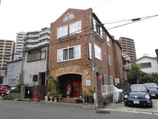 Local photos, including front road. Local (September 2013) Shooting