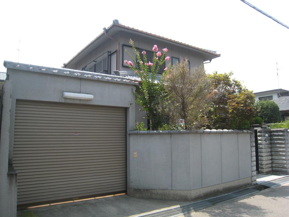 Local appearance photo