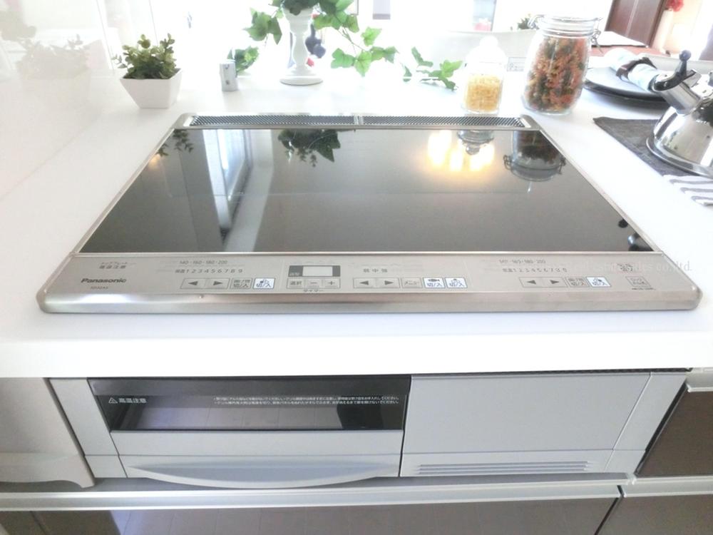 Kitchen. IH cooking heater is.