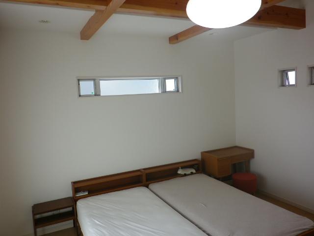 Non-living room. Master bedroom