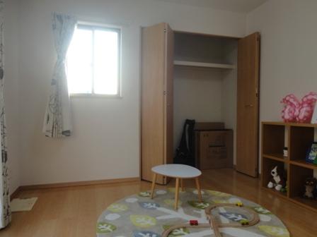 Non-living room. Indoor (September 2013) Shooting (D No. land)