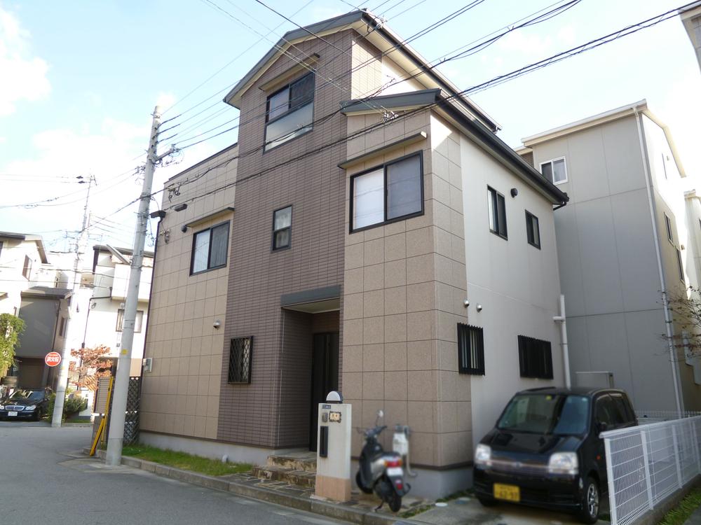 Local appearance photo. Local (11 May 2013) Shooting