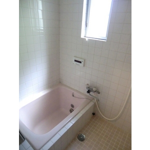 Living and room. Living 13.5 Pledge