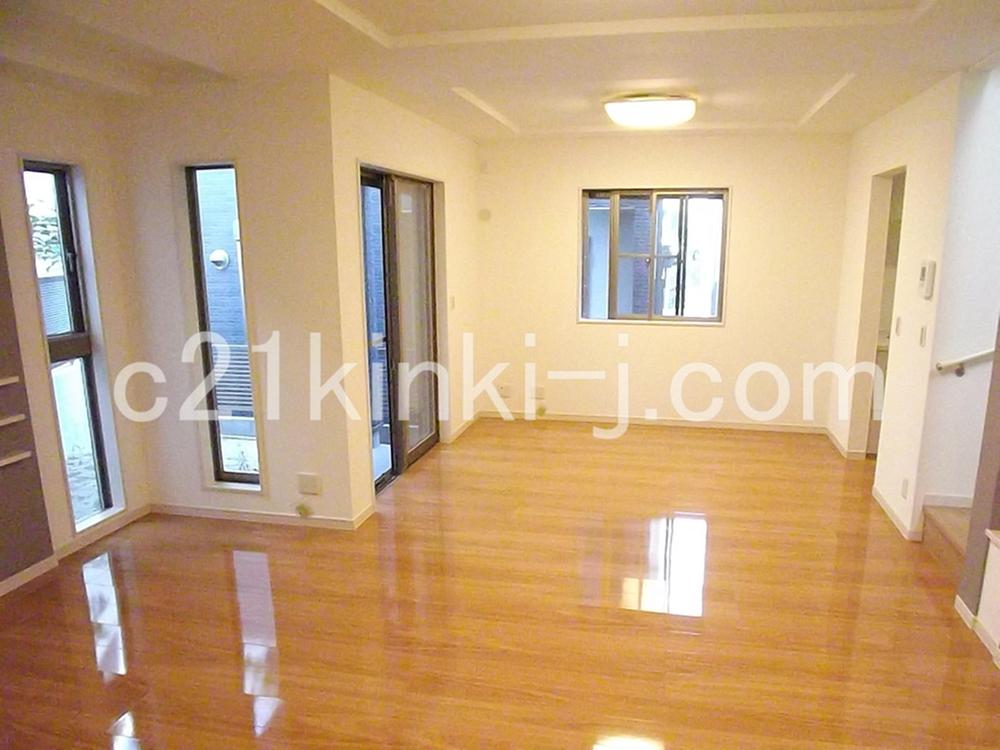 Living. Local photos (living) About 18.1 Pledge of spacious LDK!