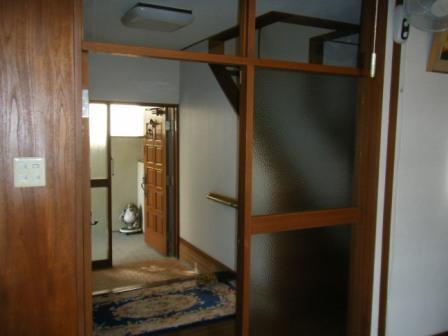 Entrance. Local (August 2013) Shooting