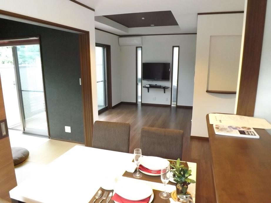 Living. Local photos (living) Unnecessary and easy care wax! 