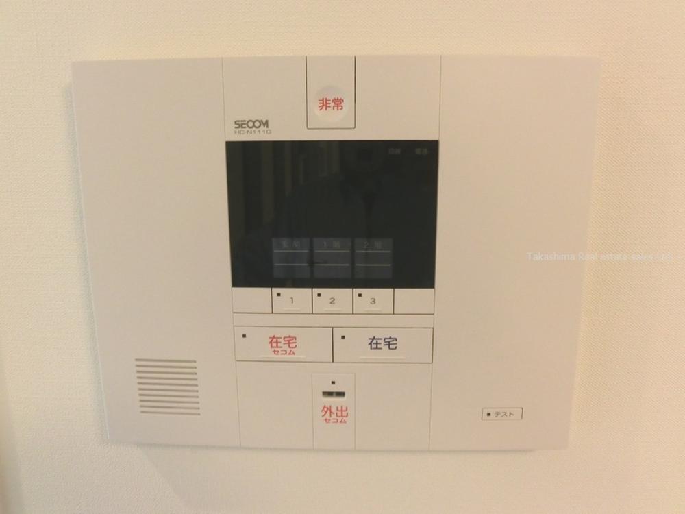 Other.  [E No. land / 34800000] It is a security system standard equipment of Secom. 