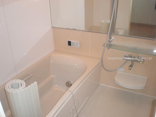 Bathroom. With bathroom drying heater system bus is 1 tsubo type