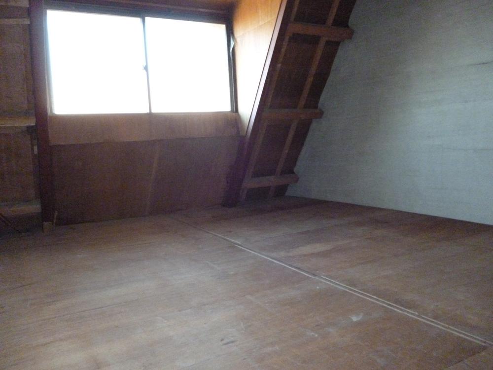 Other. Loft about 8 pledge