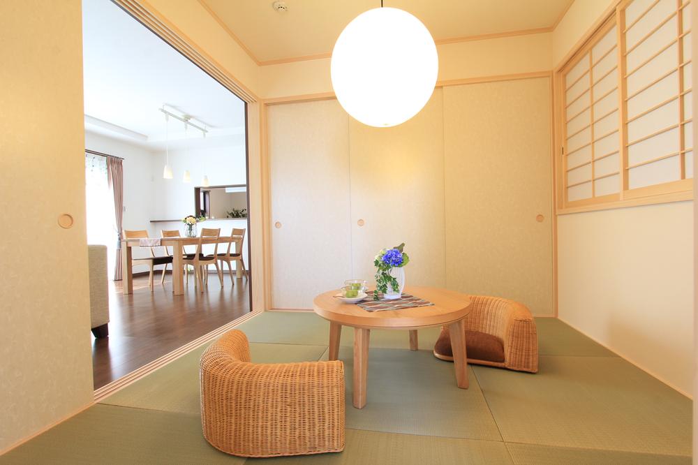 Model house photo. Model house Our condominium has been "Pyurute" series Japanese and LDK we are connected. 