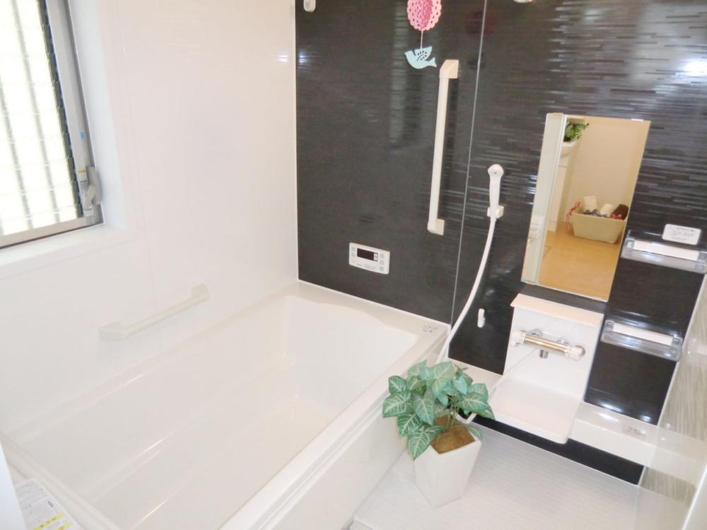 Same specifications photo (bathroom). Same specifications photo (bathroom) Karari floor dry and crisp! With bathroom heating dryer! 